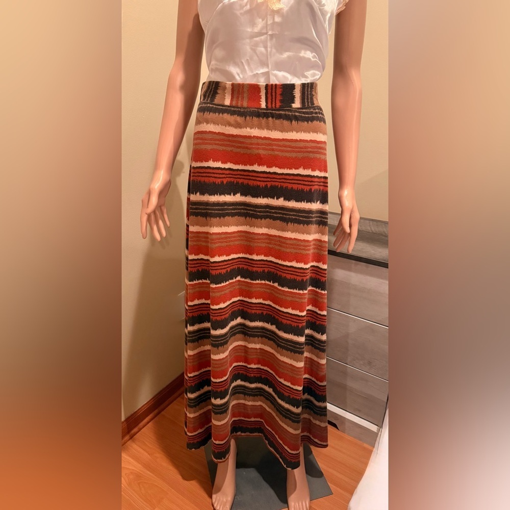 Roz & Ali Maxi Skirt Women Small Southwestern Stripe Stretch Knit Pull On Boho